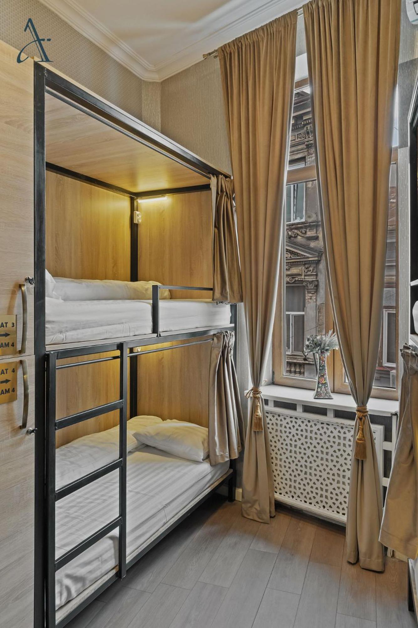 Ramana Garden Hostel - Self-Service Accommodation Bükreş Dış mekan fotoğraf