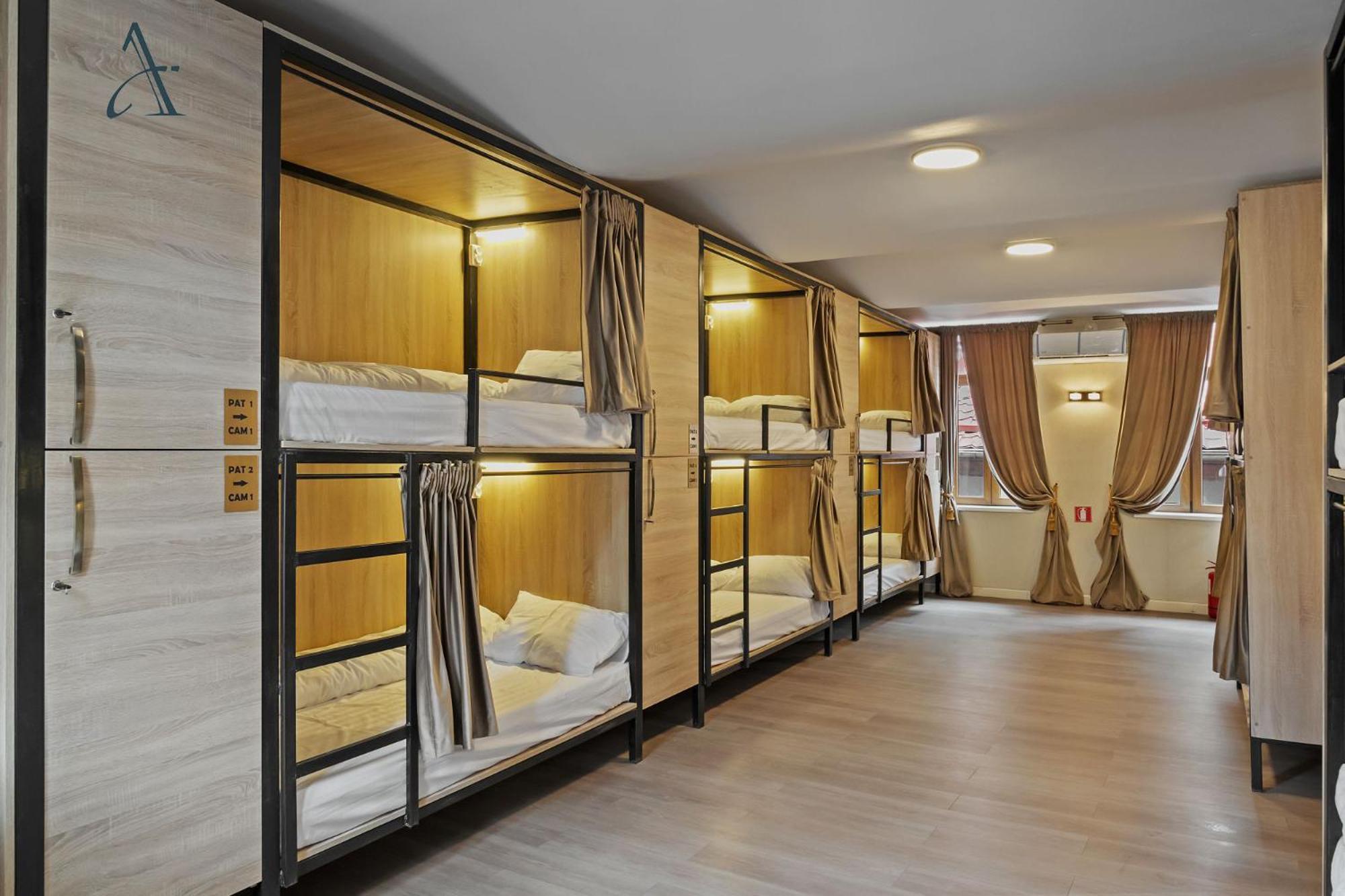 Ramana Garden Hostel - Self-Service Accommodation Bükreş Dış mekan fotoğraf